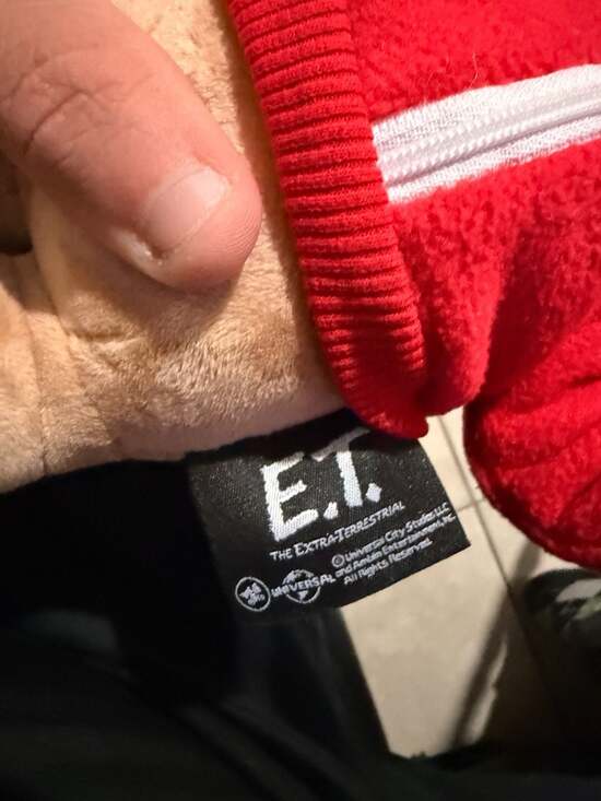 Mattel E.T. The Extra-Terrestrial 40th Anniversary 11 Inch Plush - Picture 7 of 7